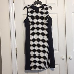 Sleeveless black and white dress